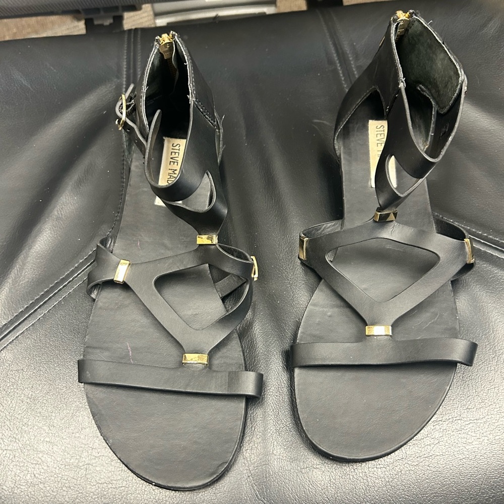 Steve Madden Black and Gold Strappy Sandals
